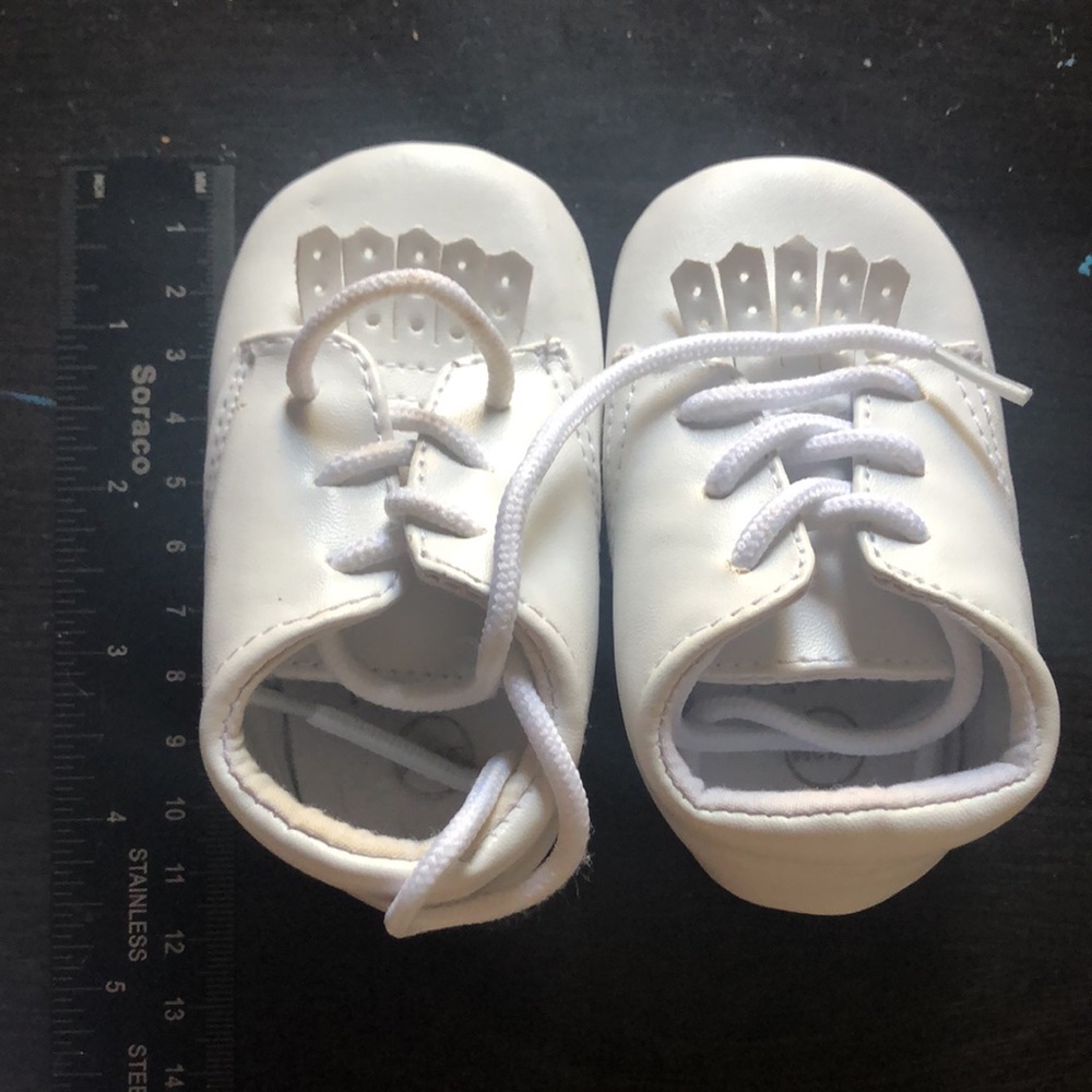 NEW Baby shoes white
